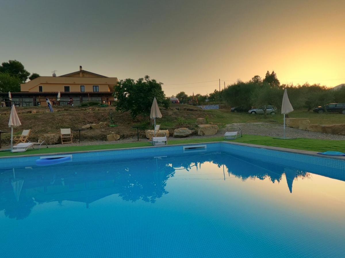 Agriturismo B&B Il Rifugio Di Nino Контурсі Екстер'єр фото
