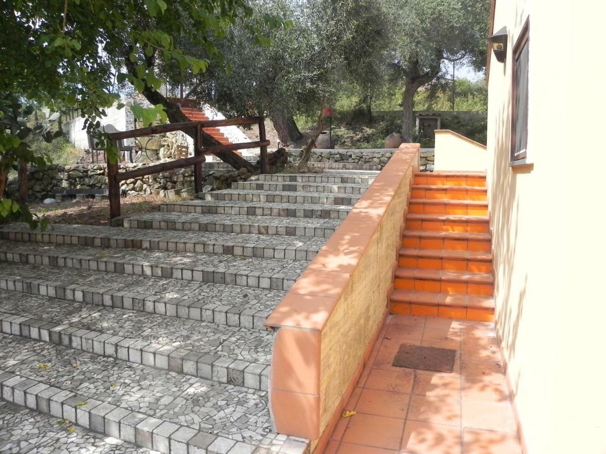 Agriturismo B&B Il Rifugio Di Nino Контурсі Екстер'єр фото